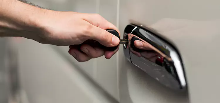Why Choose Our Auto Locksmith Team in Crystal Lake, IL?